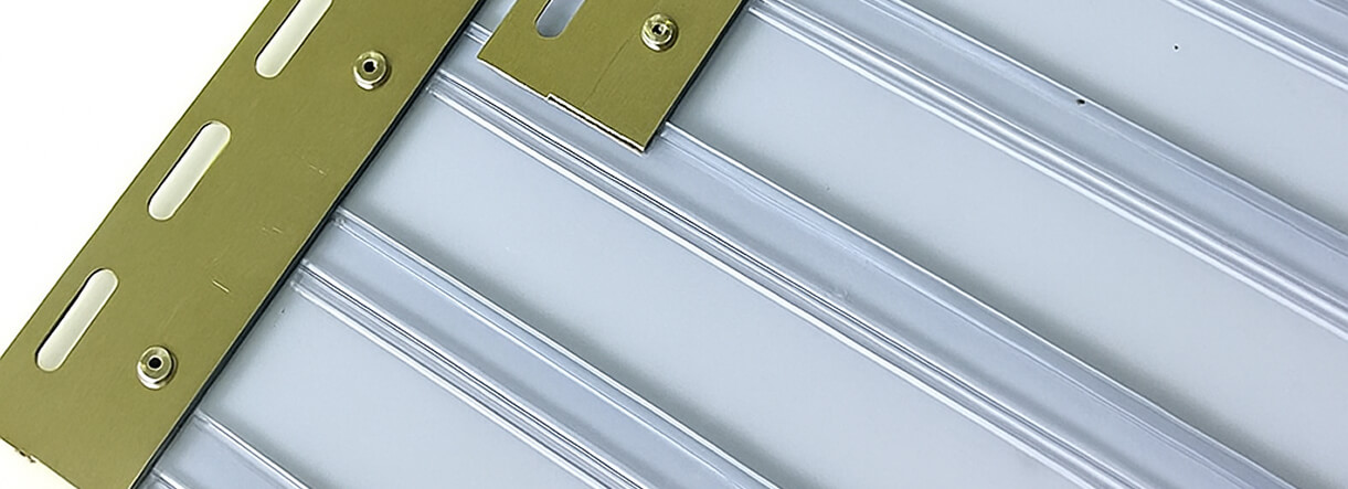 pasy zebrowane vs gladkie